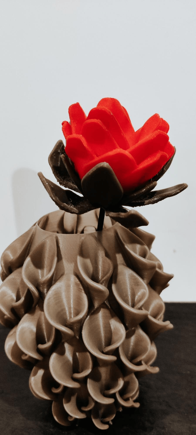 3D printed gothic vase 🌹